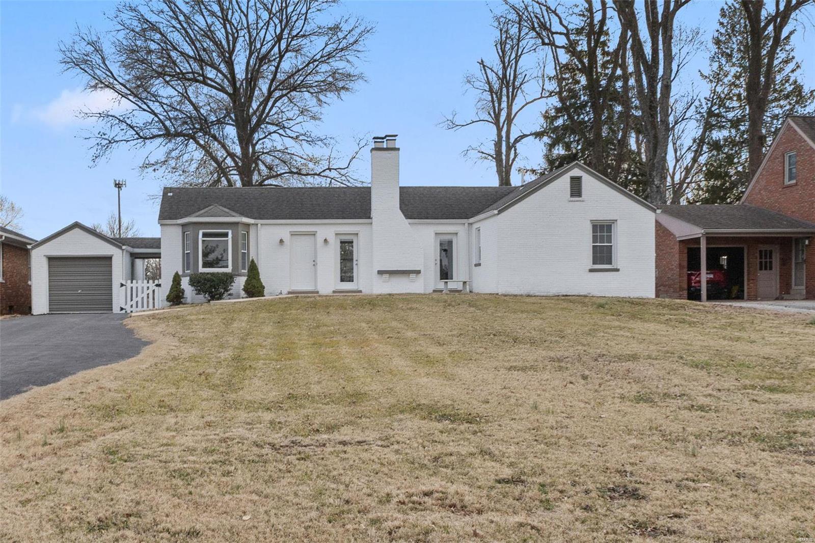 20 Maple Drive Property Photo 1