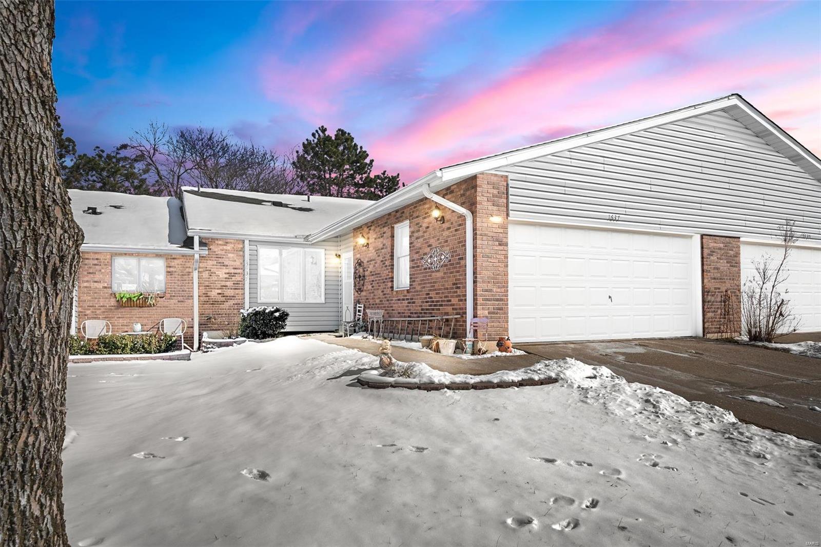 1637 Rosewall Drive Property Photo 1