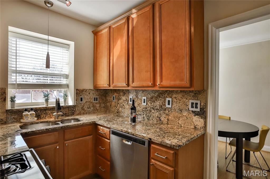 8052 Davis Drive 3w Property Photo 8