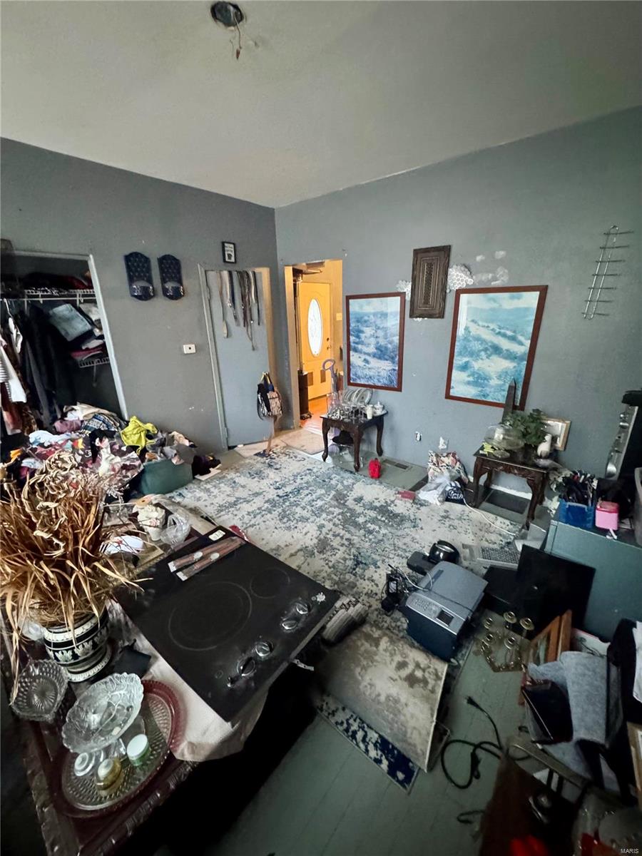 9511 Gentry Avenue Property Photo 3