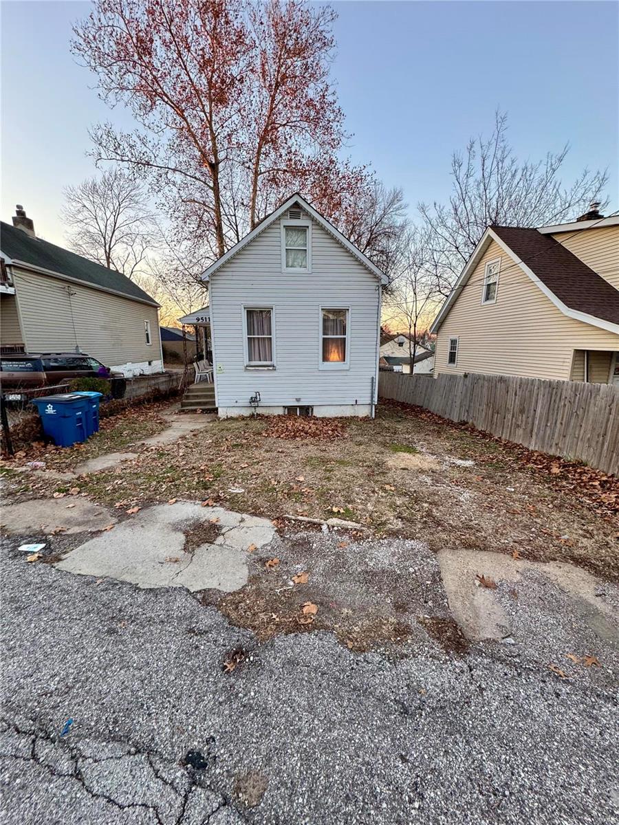 9511 Gentry Avenue Property Photo 12