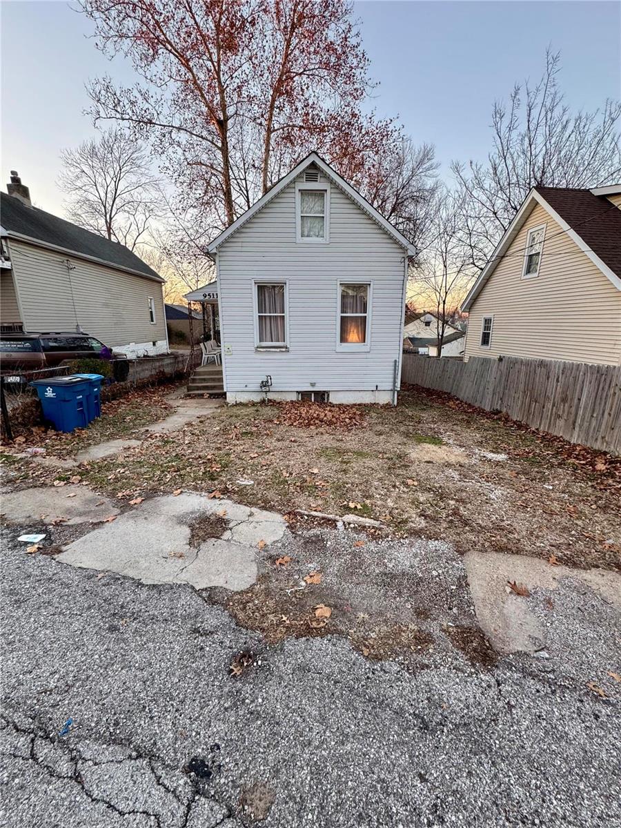 9511 Gentry Avenue Property Photo 13