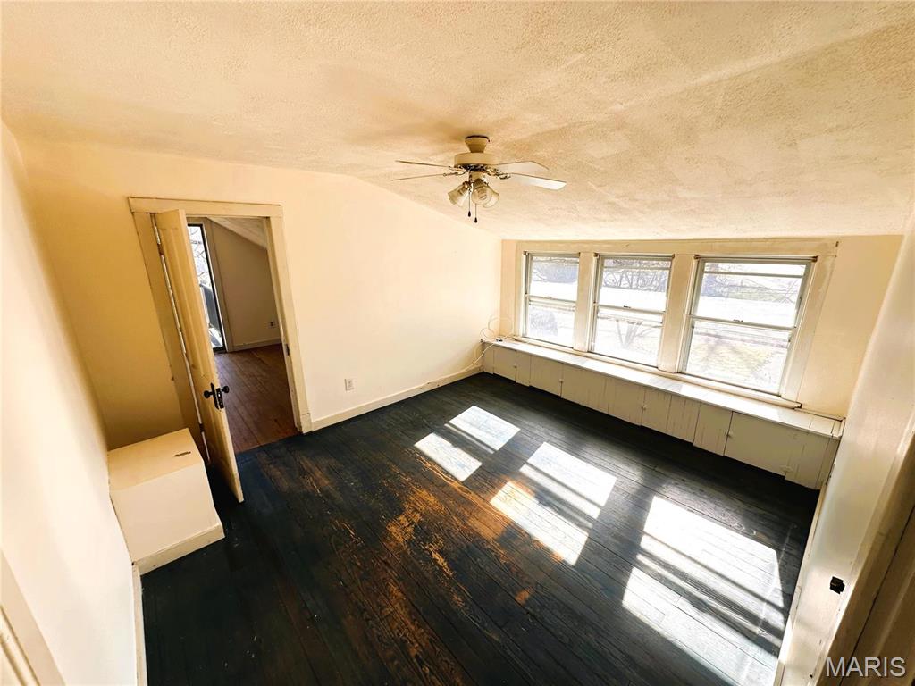 401 N Pine Property Photo 10