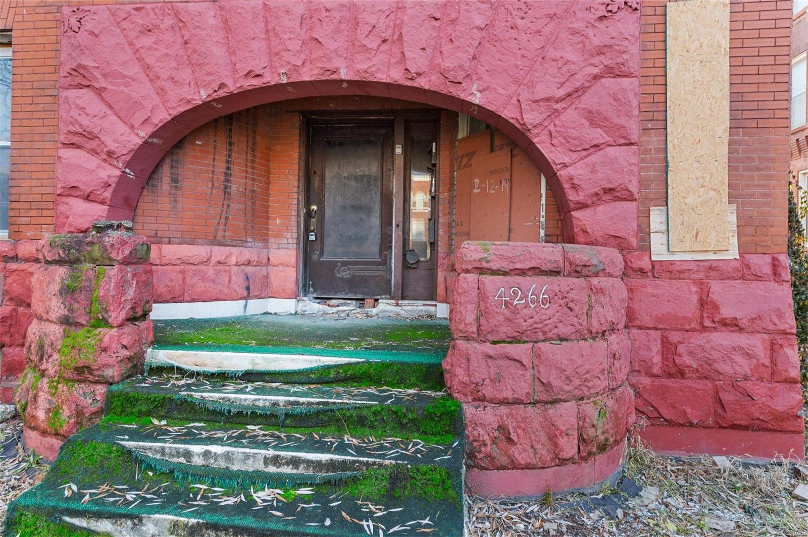 4266 Washington Boulevard Property Photo 5