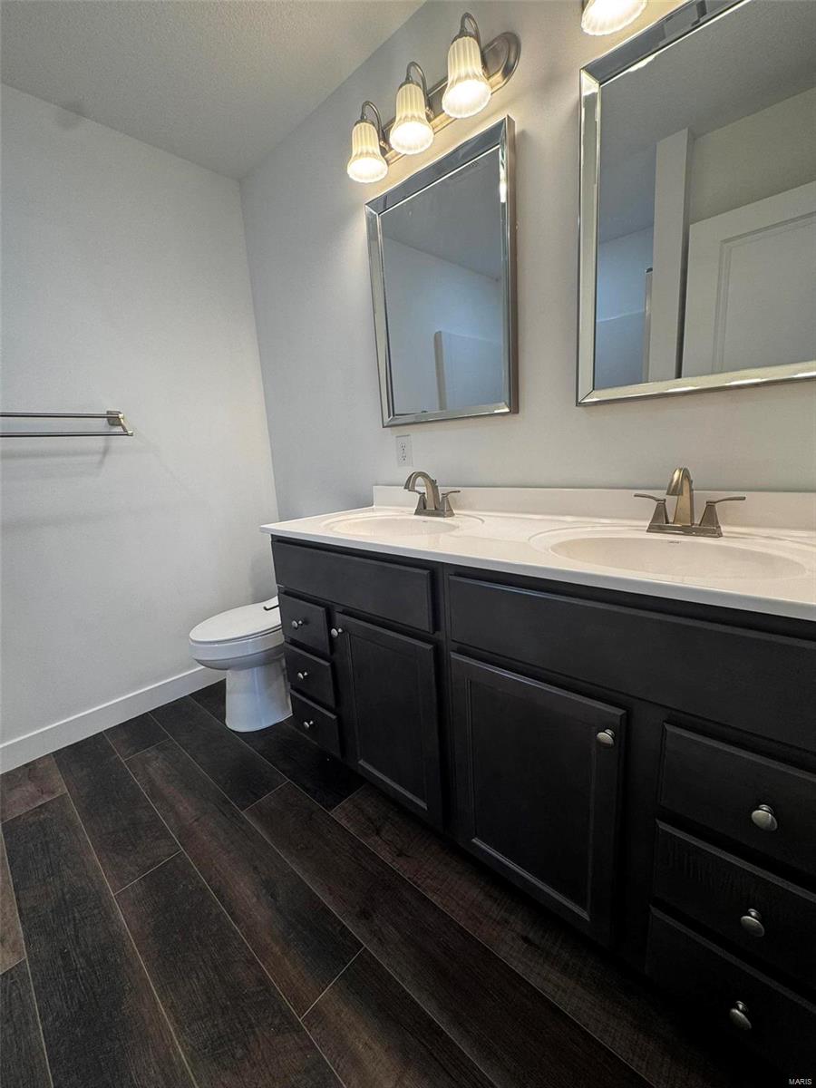 112 Daniels Ct. Property Photo 22