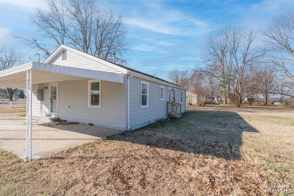 121 W Hicks St Property Photo 12