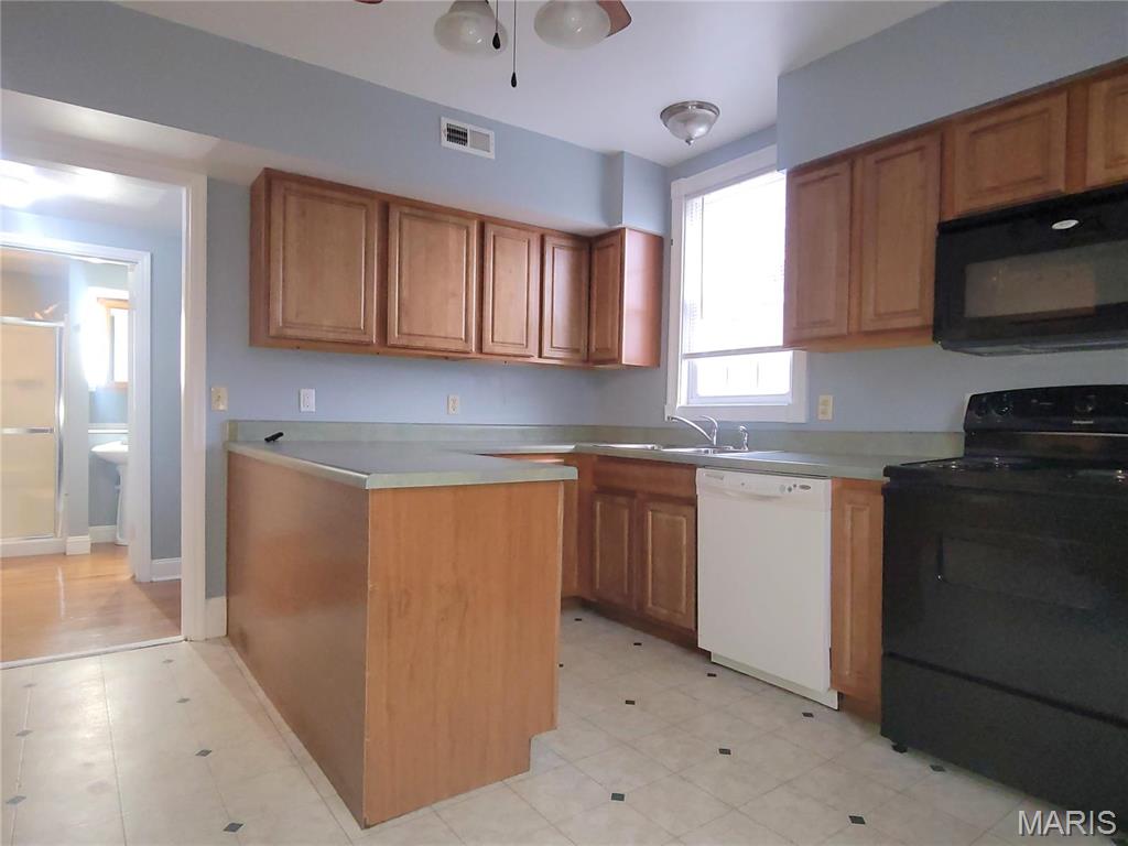 305 Macarthur Street Property Photo 10