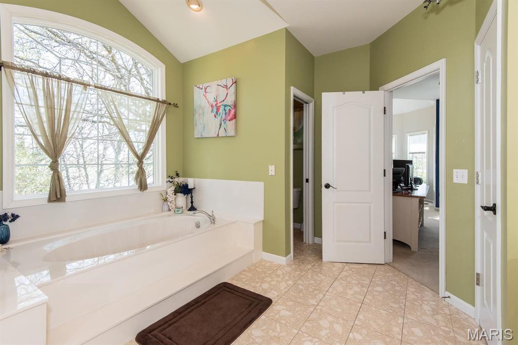 2314 Longest Drive Property Photo 20