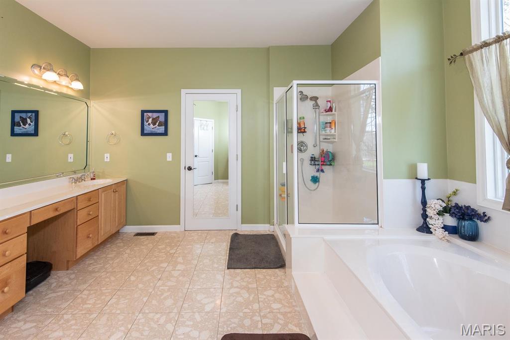 2314 Longest Drive Property Photo 21