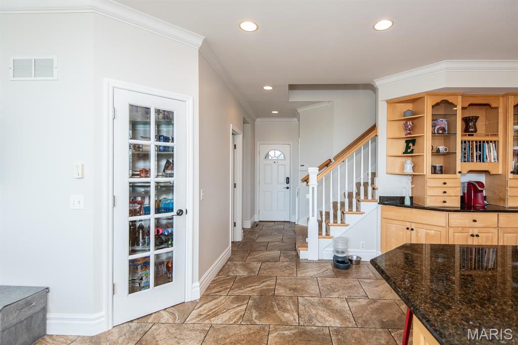 2314 Longest Drive Property Photo 31