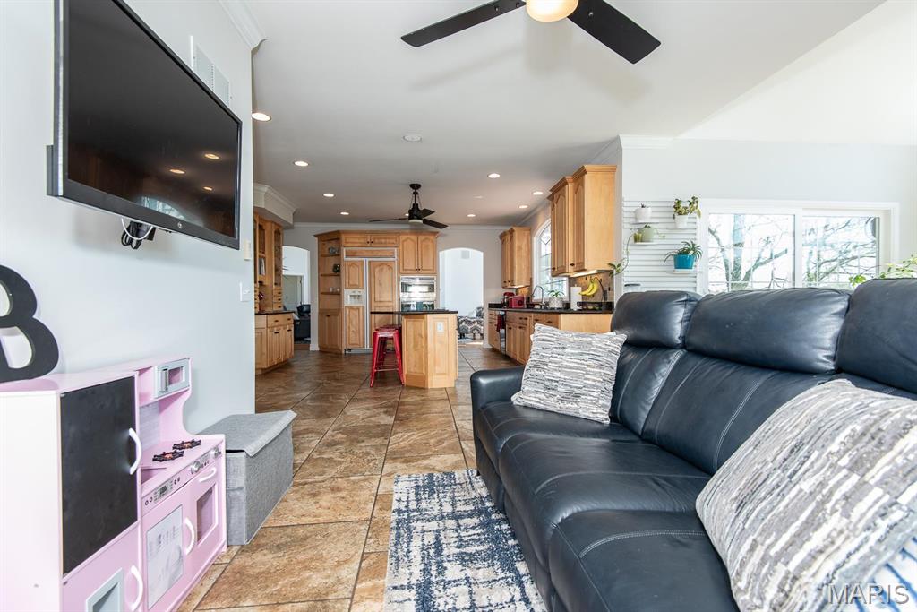 2314 Longest Drive Property Photo 32