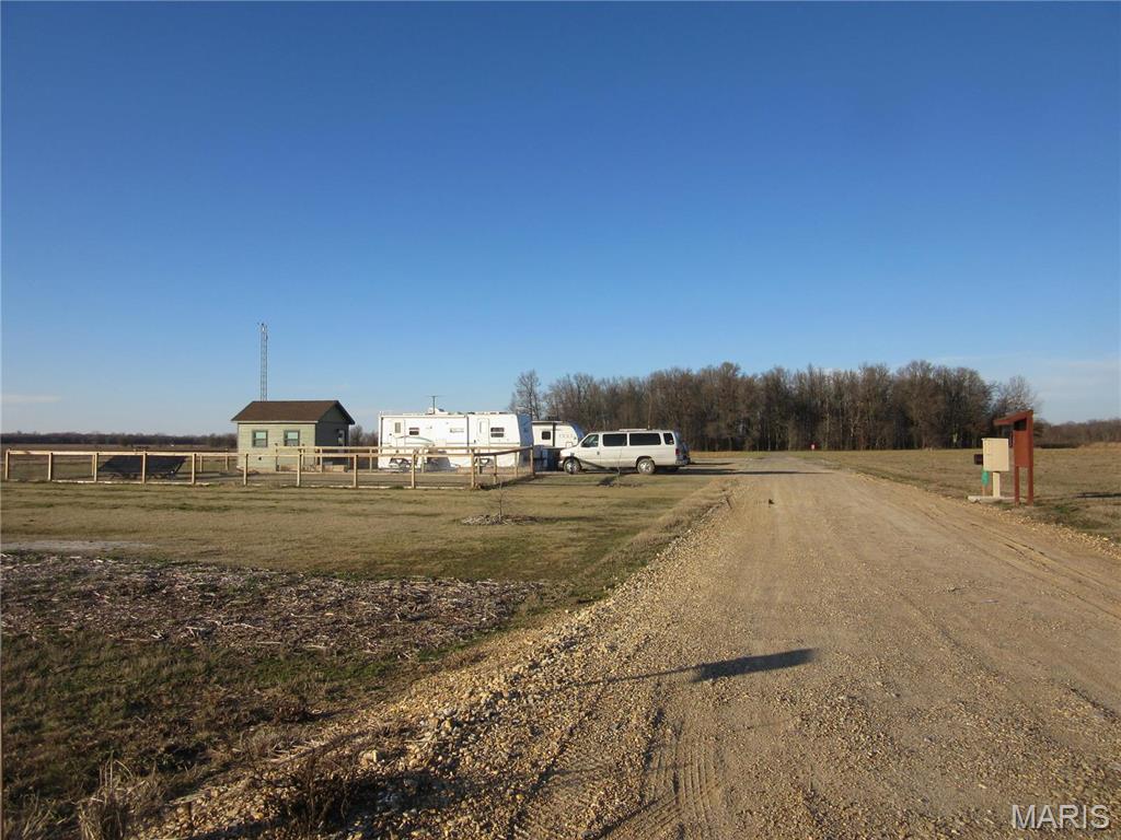 14639 Highway Dd Property Photo 1