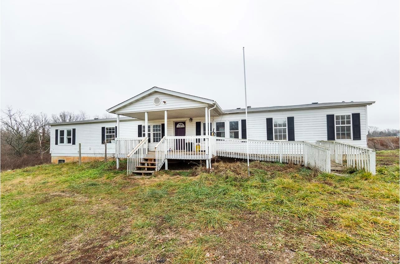 30190 S Us Highway 63 Property Photo 1