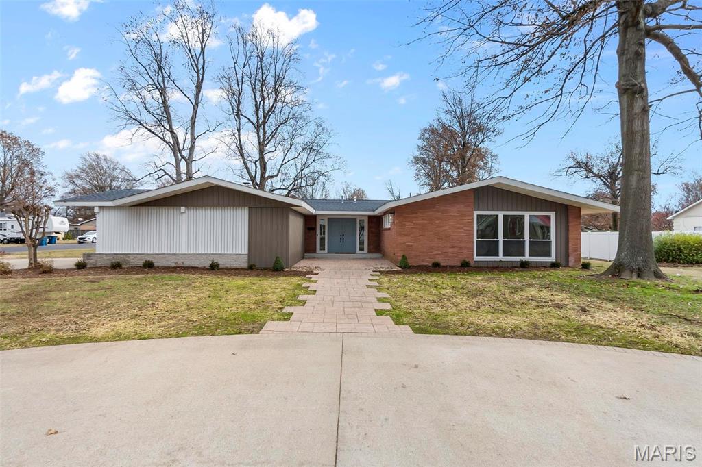 1401 Warde Road Property Photo 1