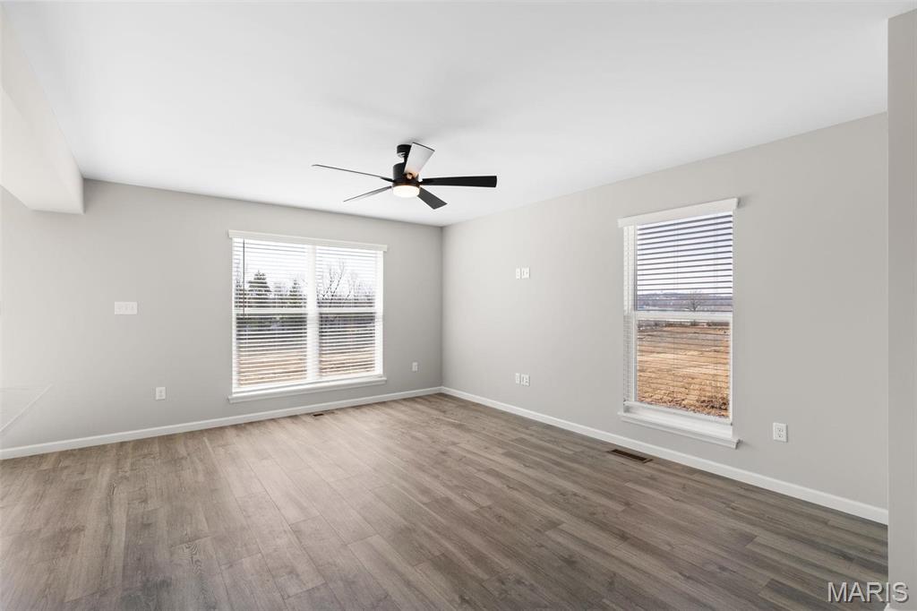 1072 Vardon Meadows Drive Property Photo 6