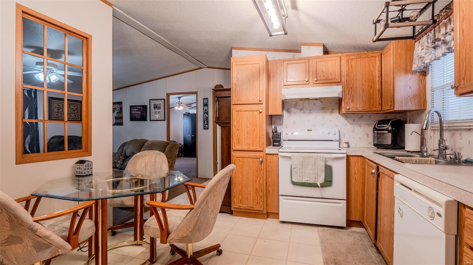 26380 Pebble Creek Drive Property Photo 3