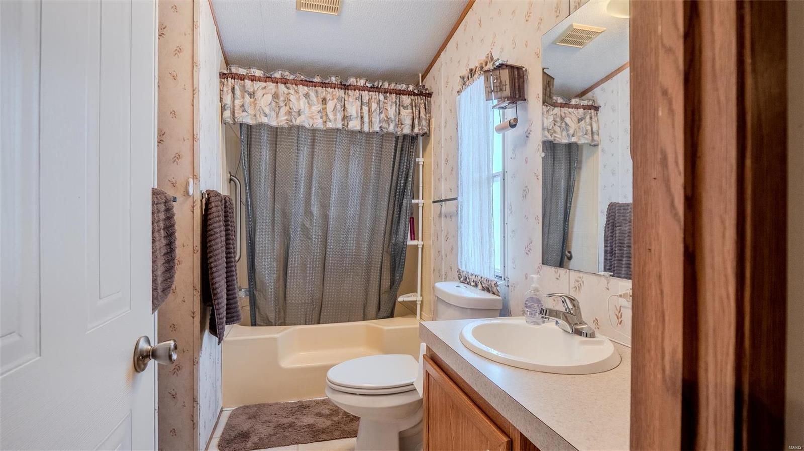 26380 Pebble Creek Drive Property Photo 17