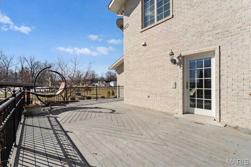 882 Edwards Street Property Photo 13