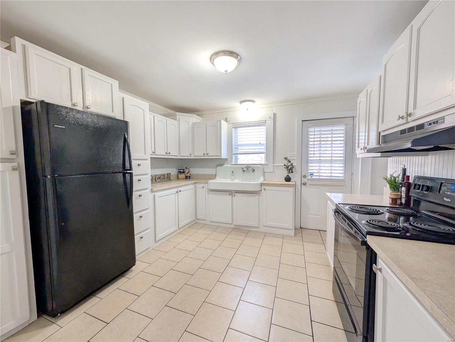 526 W Saint Louis Street Property Photo 9