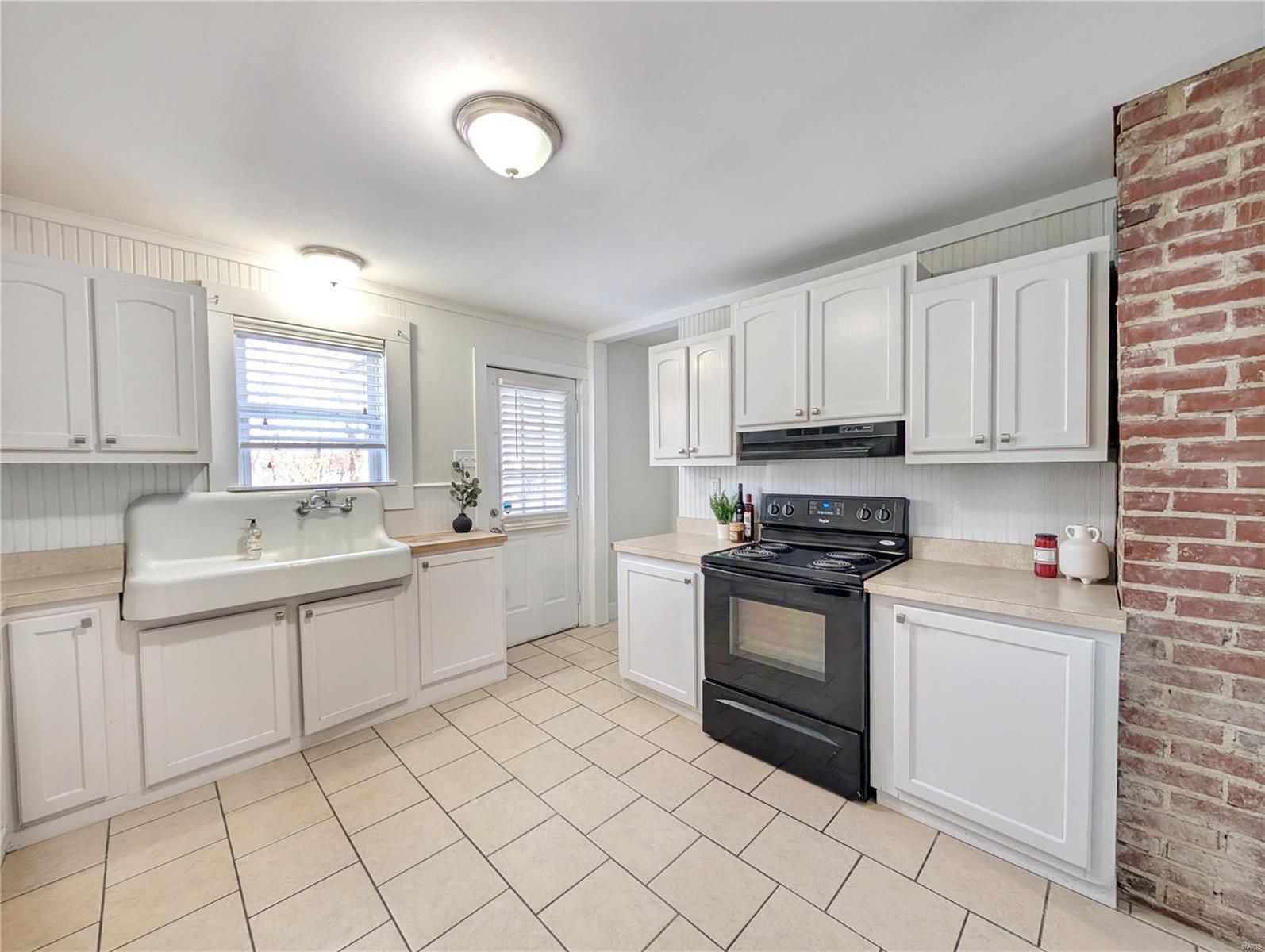 526 W Saint Louis Street Property Photo 10