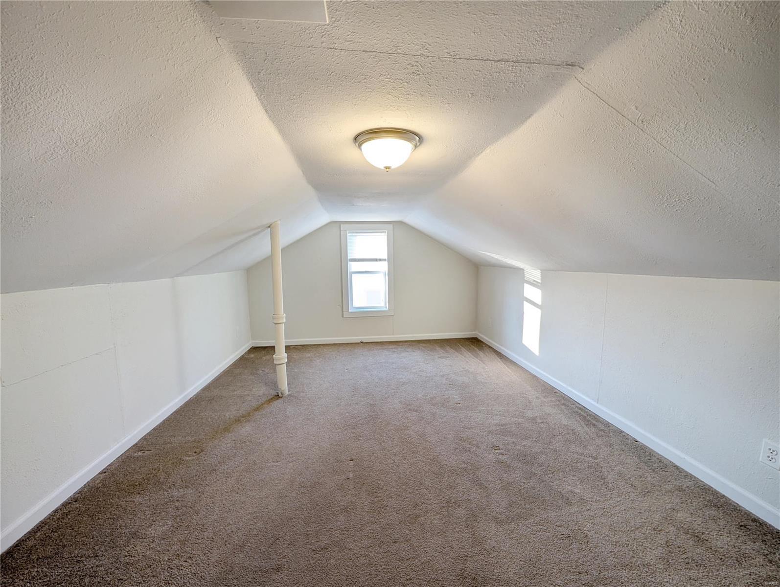 526 W Saint Louis Street Property Photo 15