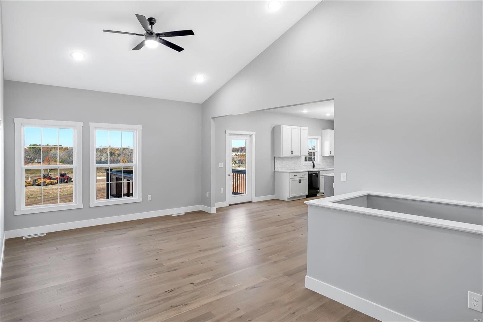 2217 Wind Crest Court Property Photo 12