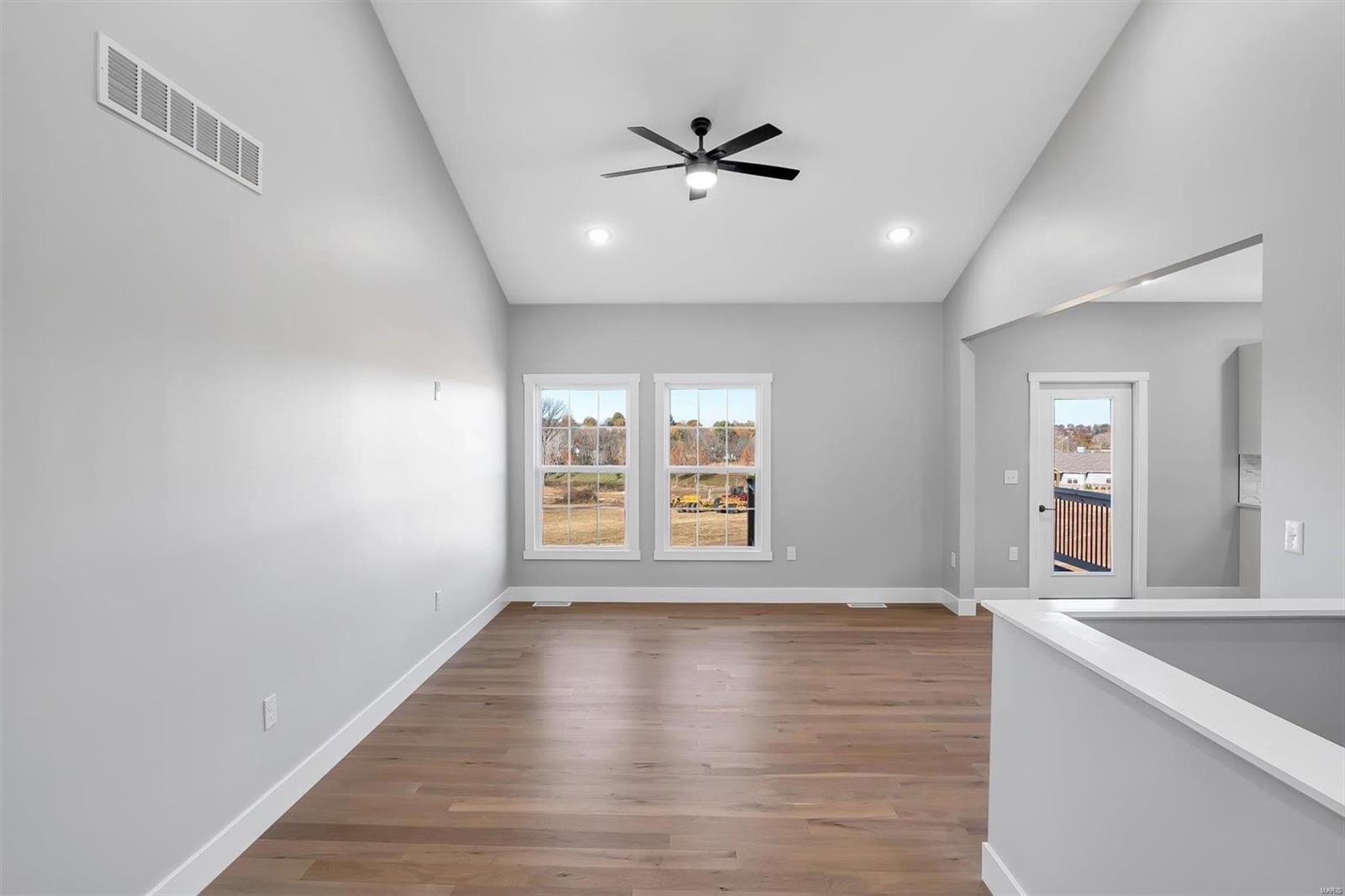 2217 Wind Crest Court Property Photo 13