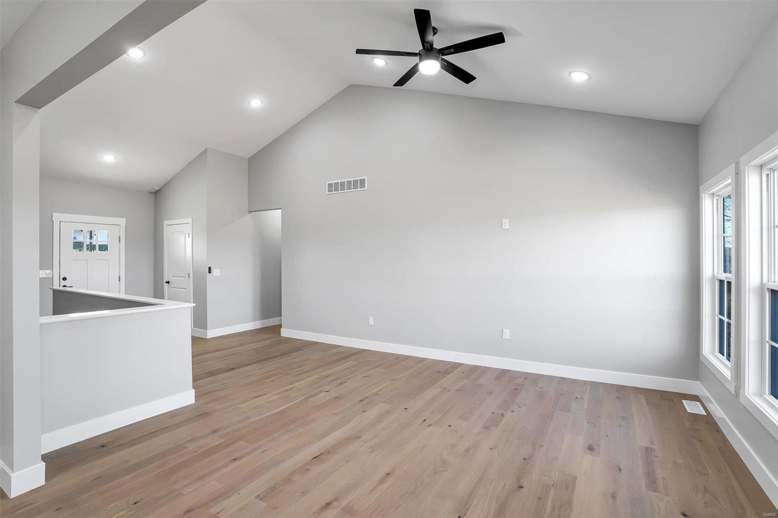 2217 Wind Crest Court Property Photo 17