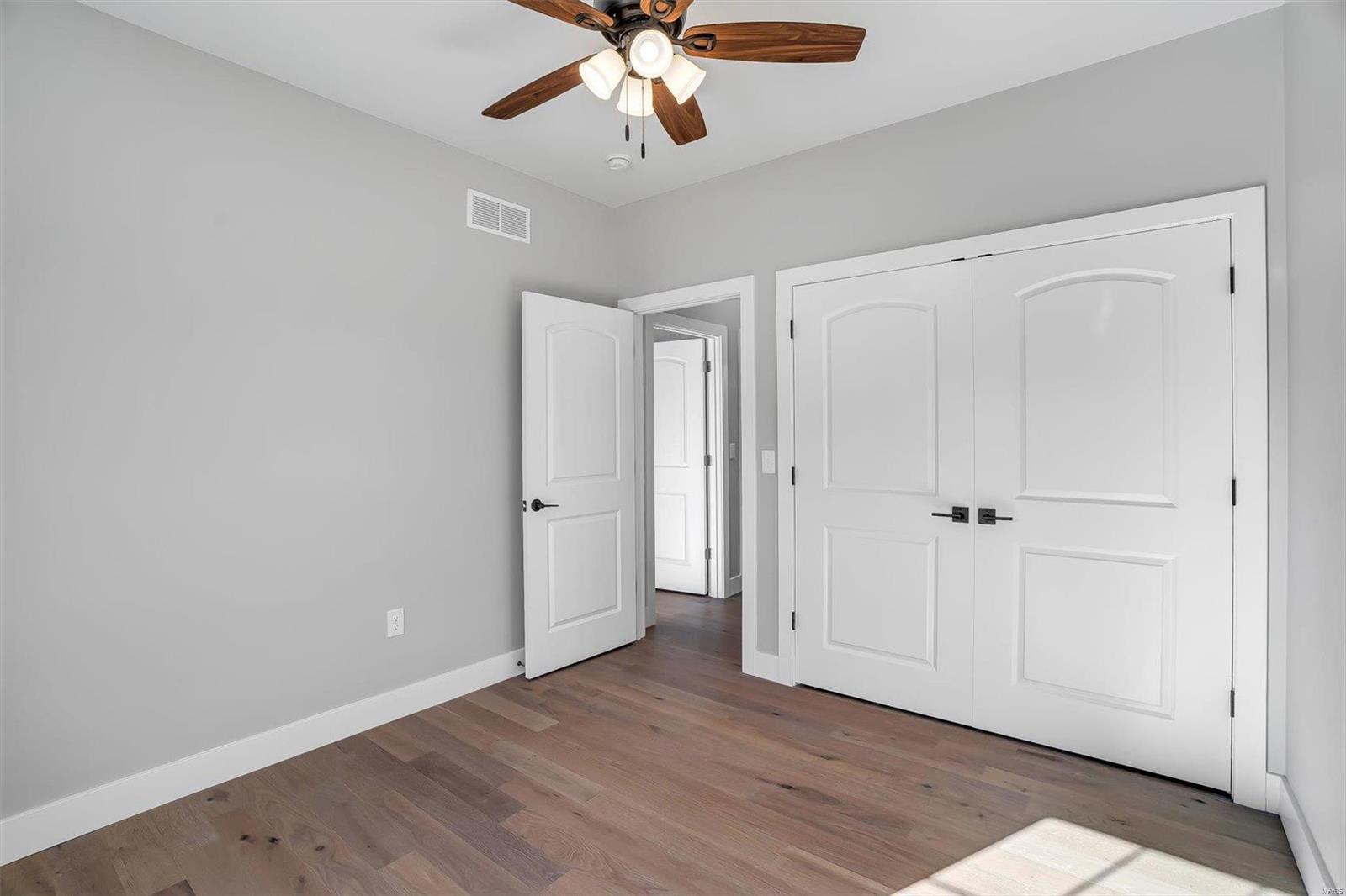 2217 Wind Crest Court Property Photo 22