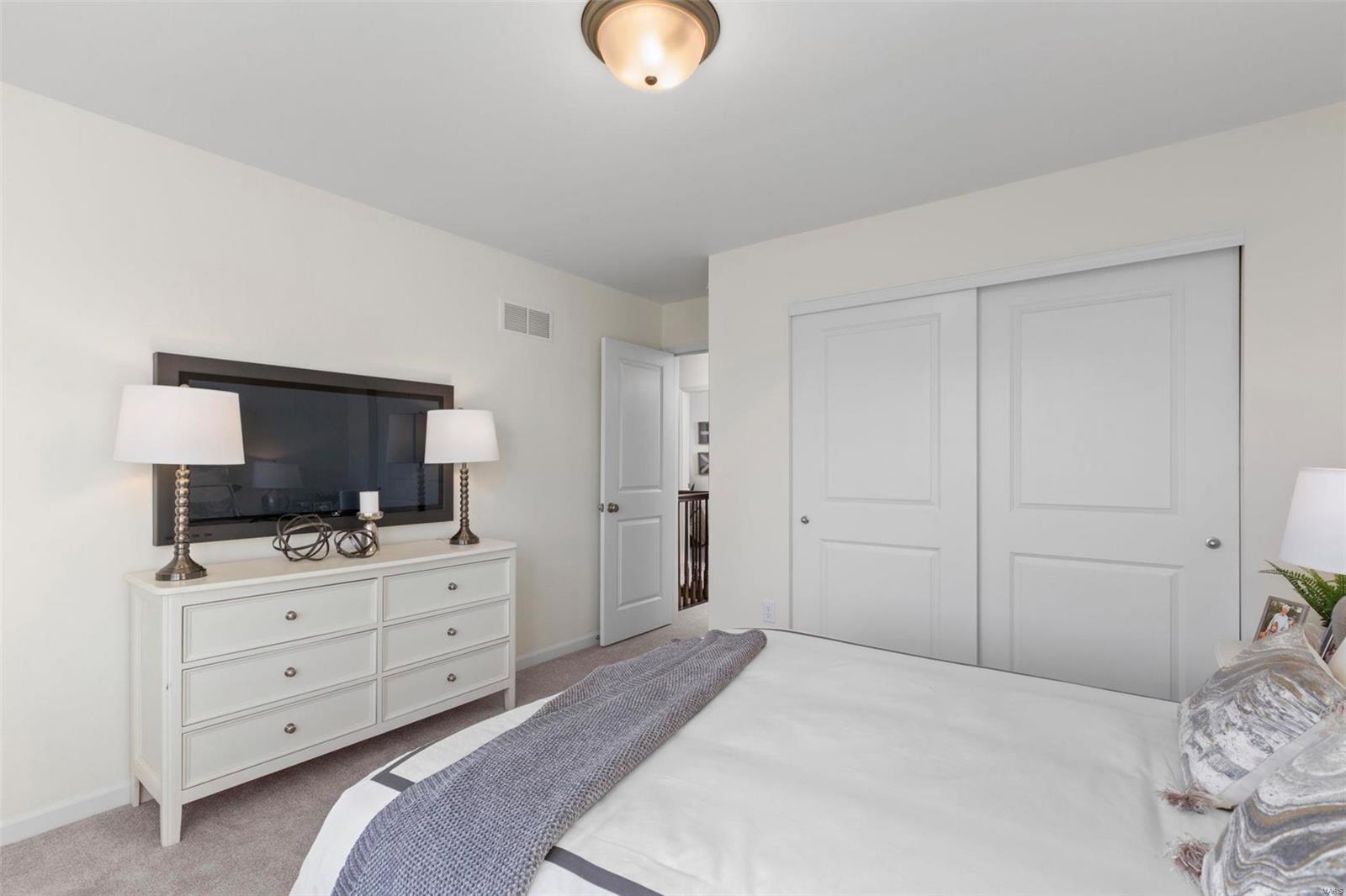 1035 Red Fox Drive Property Photo 22