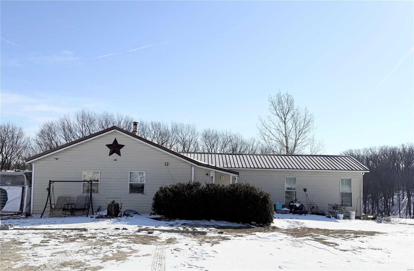 22709 Baker Property Photo 1