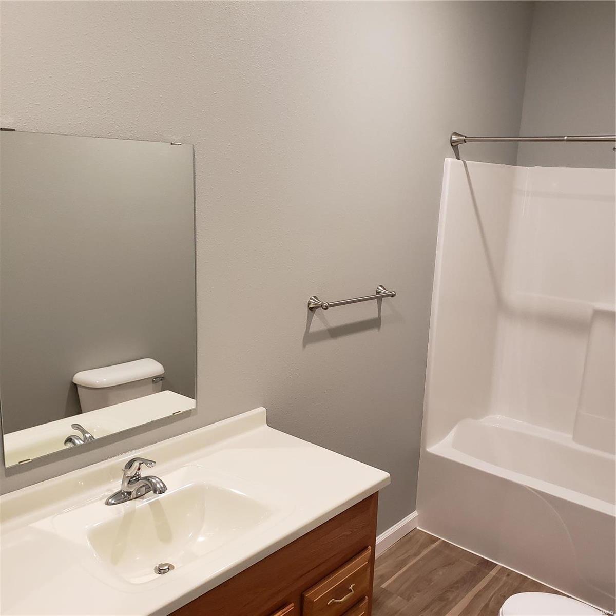 924 College Street Property Photo 11