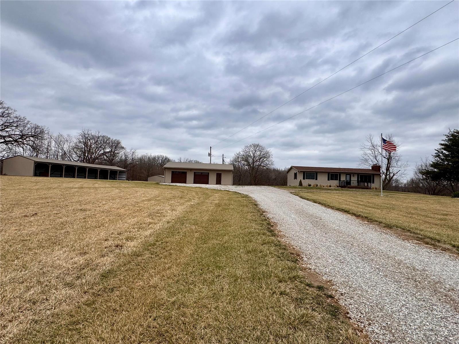 34688 Mo-d Property Photo 2