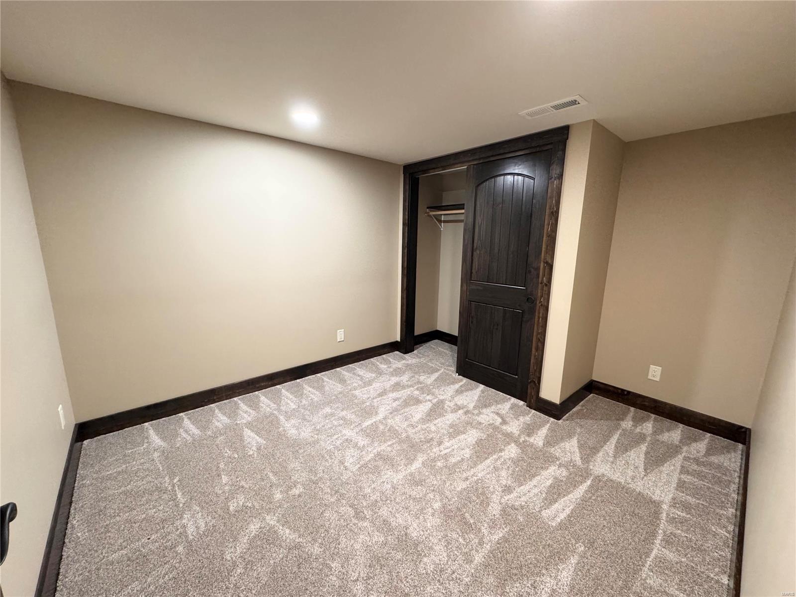 34688 Mo-d Property Photo 33