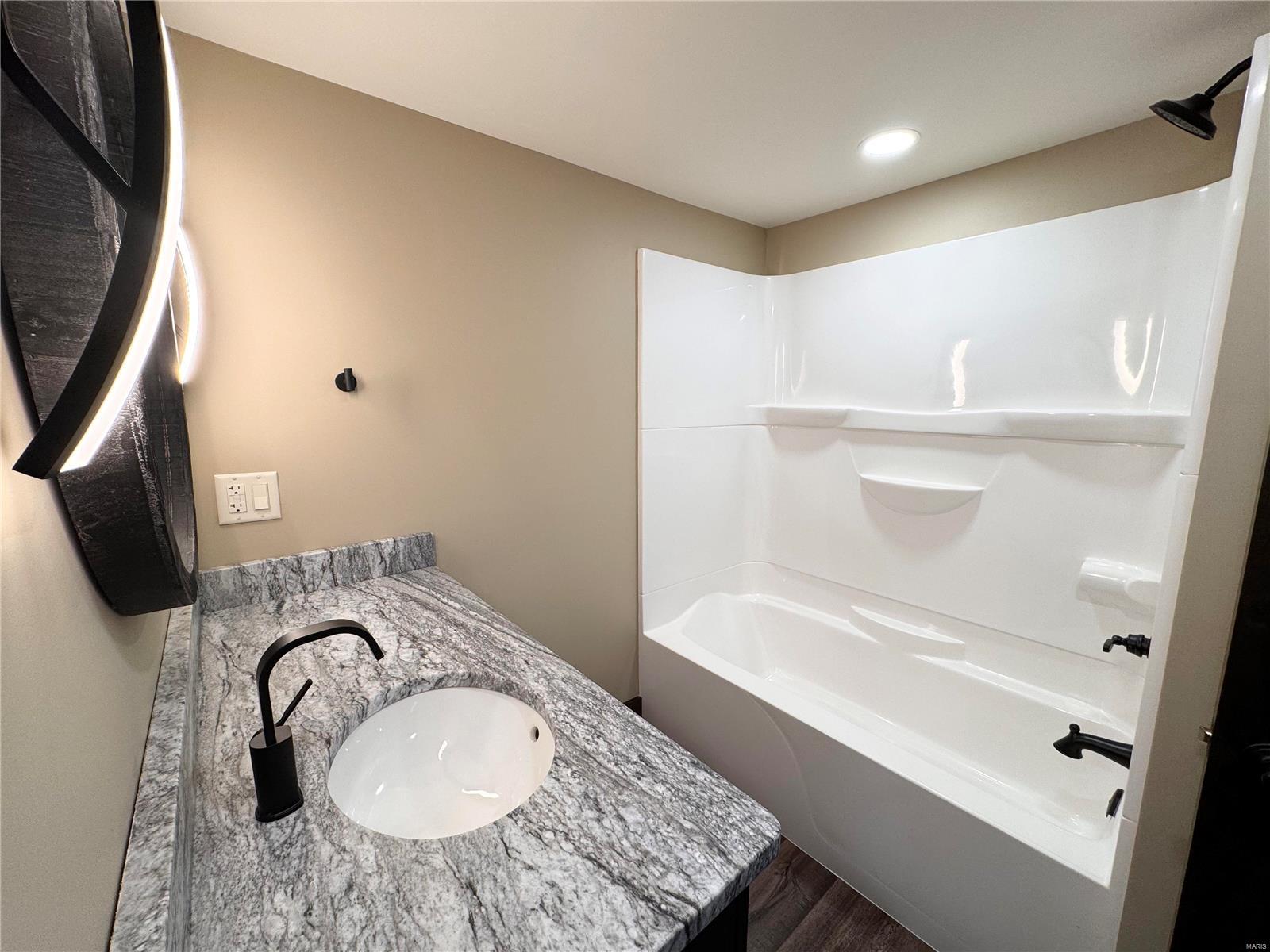 34688 Mo-d Property Photo 36
