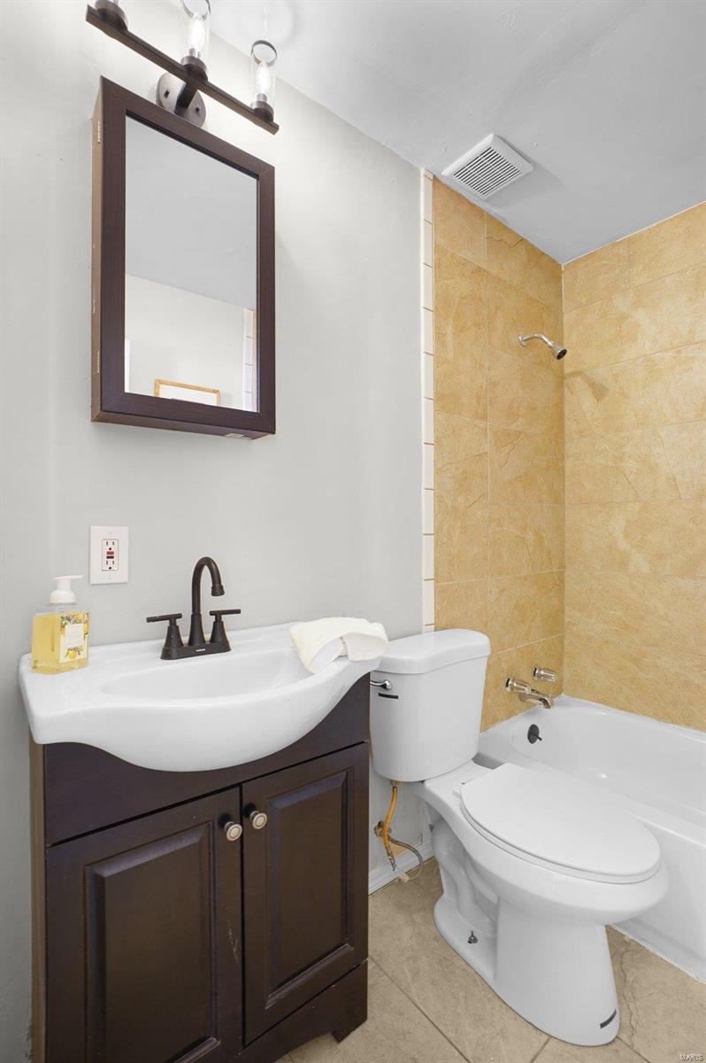 1100 Northdale Avenue Property Photo 20
