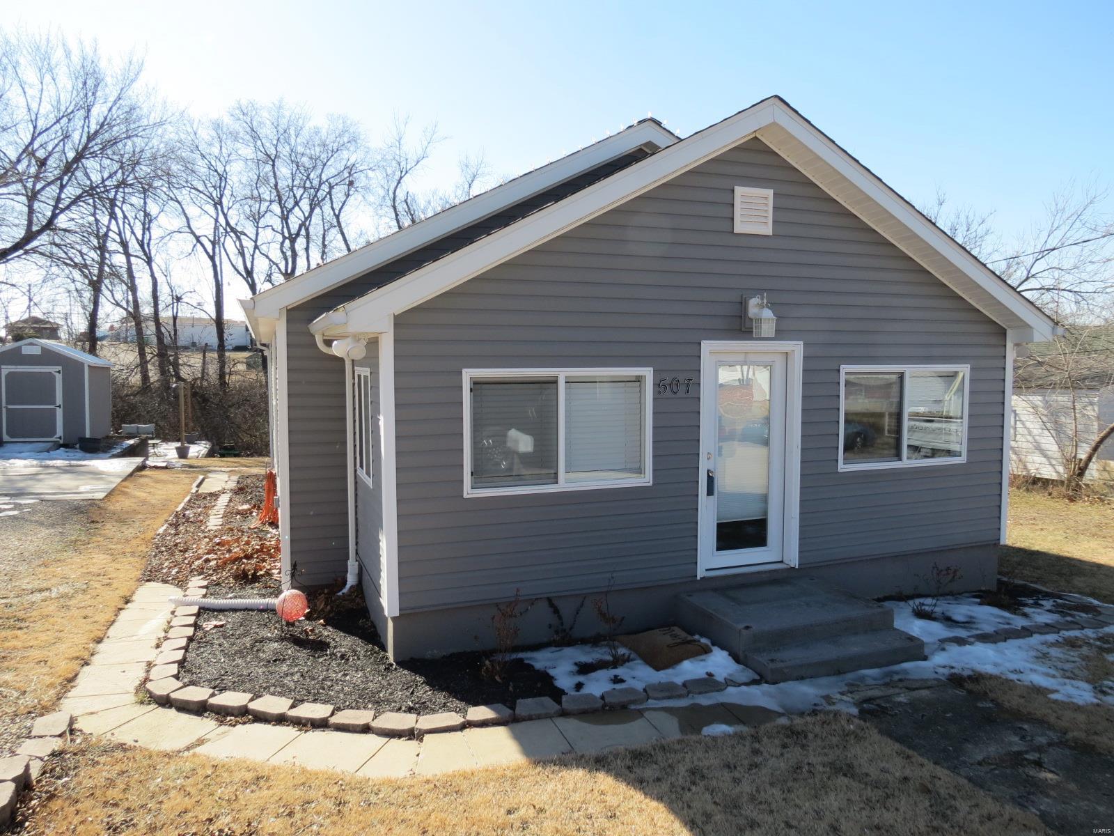 507 Adams Street Property Photo