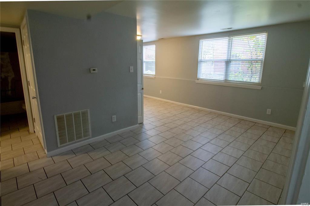 317 Mount Everest D Property Photo 3