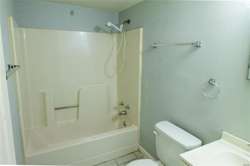 317 Mount Everest D Property Photo 4