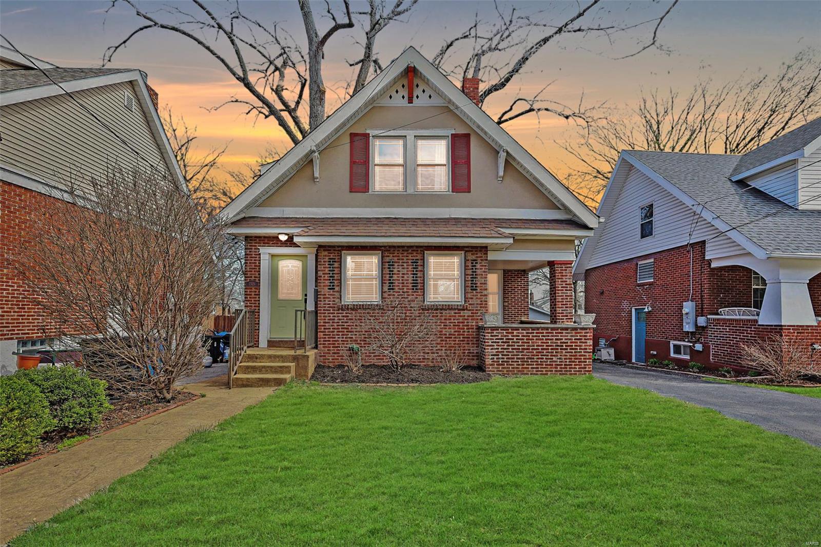 2326 Bellevue Avenue Property Photo 1