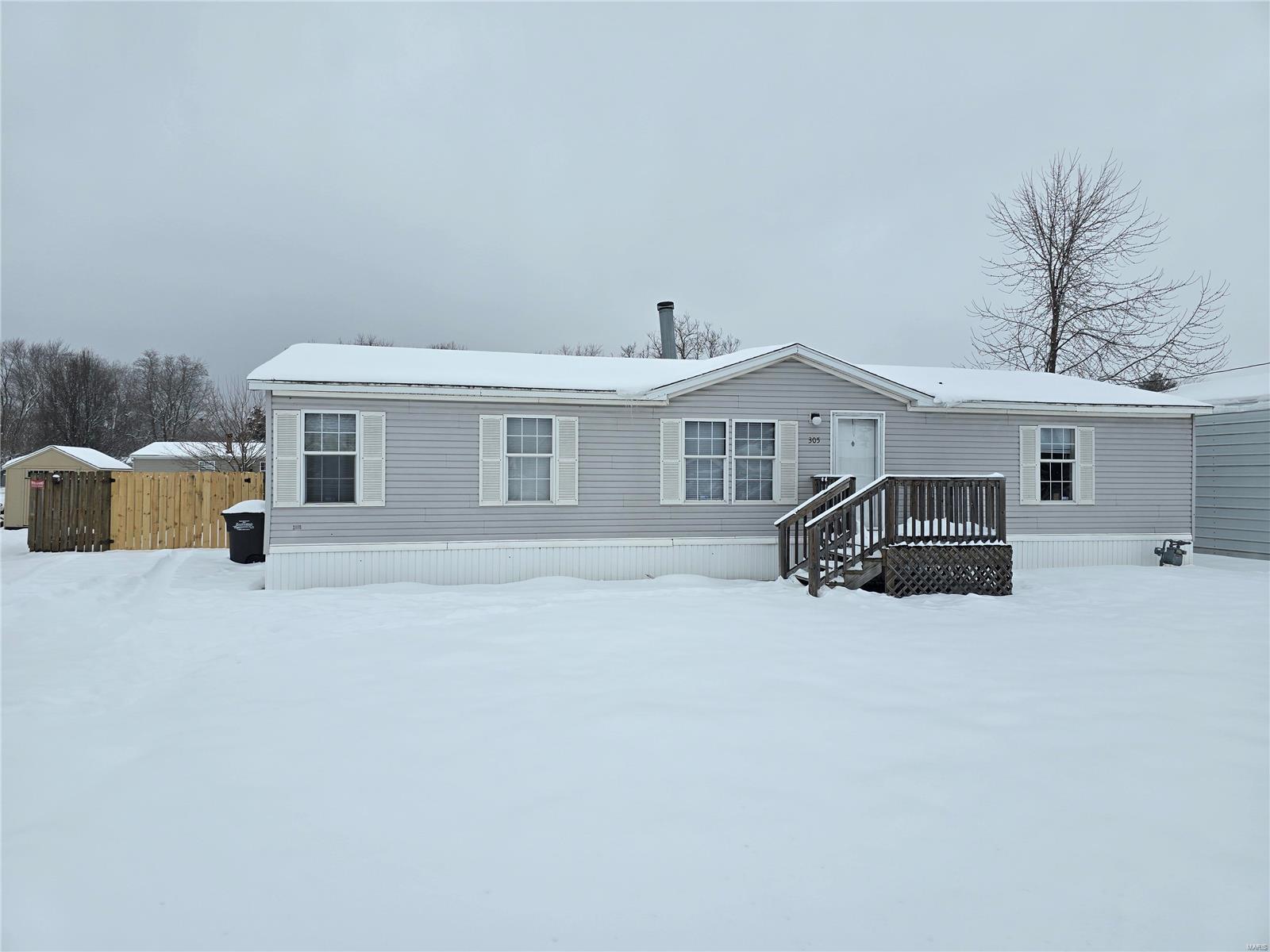 305 Rutledge Property Photo 1