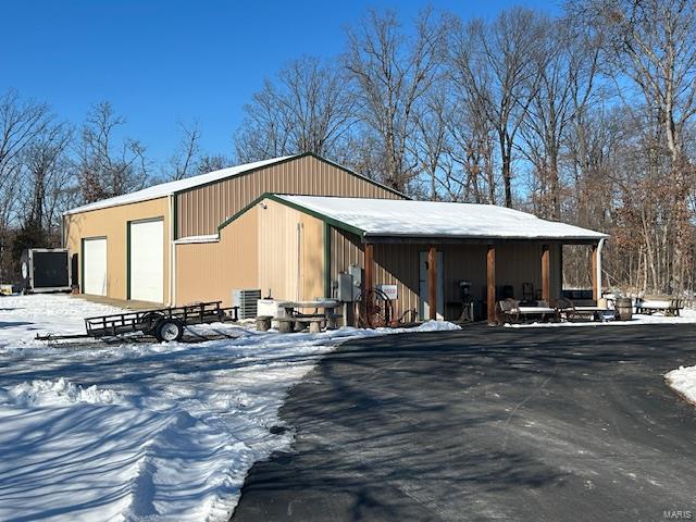 2113 Kohn Road Property Photo 4