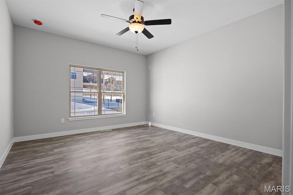 8011 8 Villa Valley Ln Property Photo 9