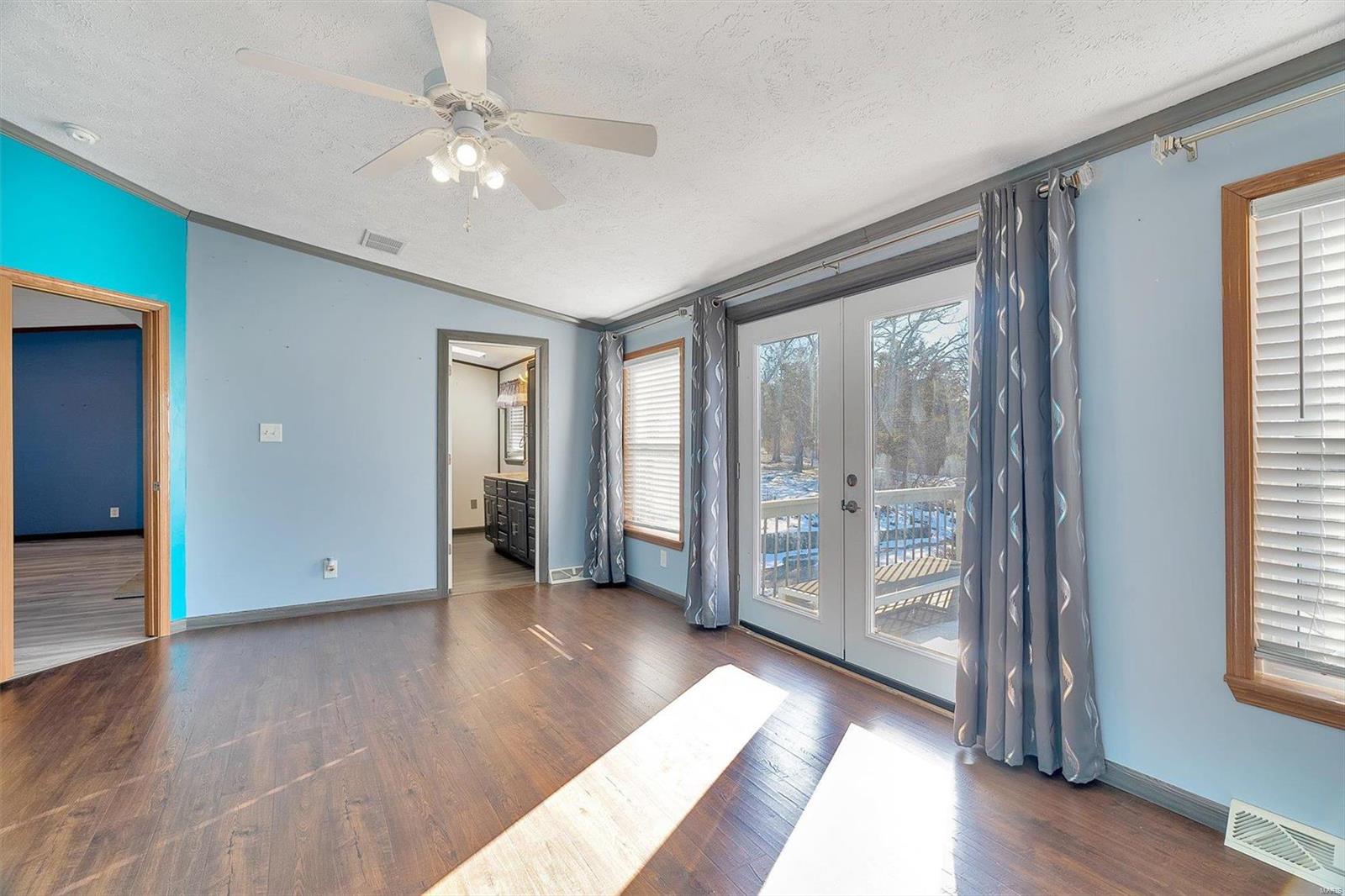3808 E Point Drive Property Photo 16