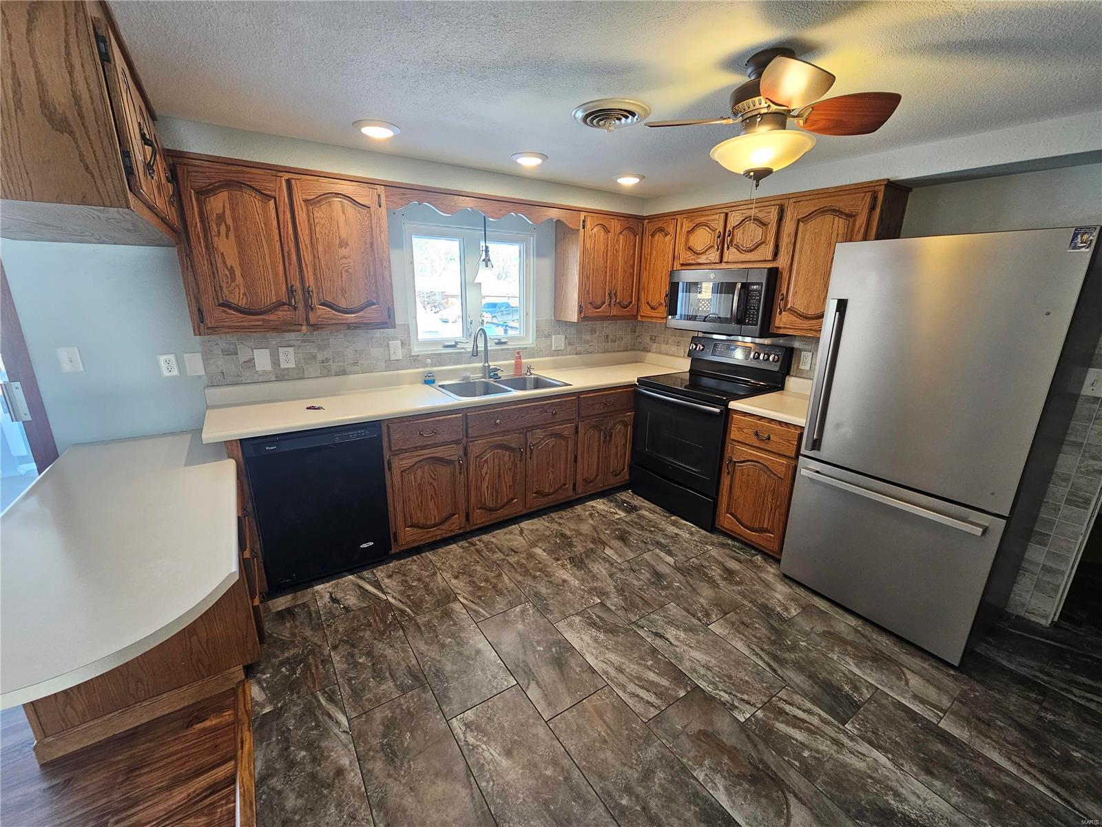 111 Linn Drive Property Photo 3