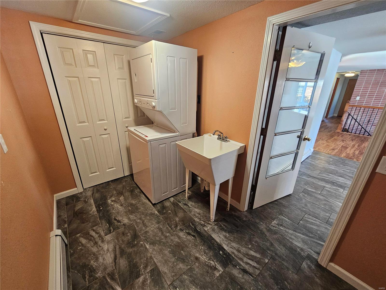 111 Linn Drive Property Photo 12