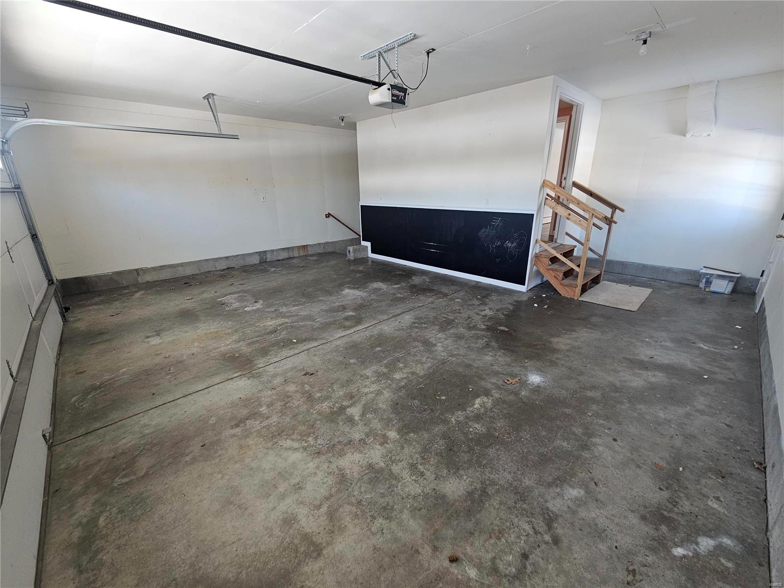 111 Linn Drive Property Photo 16