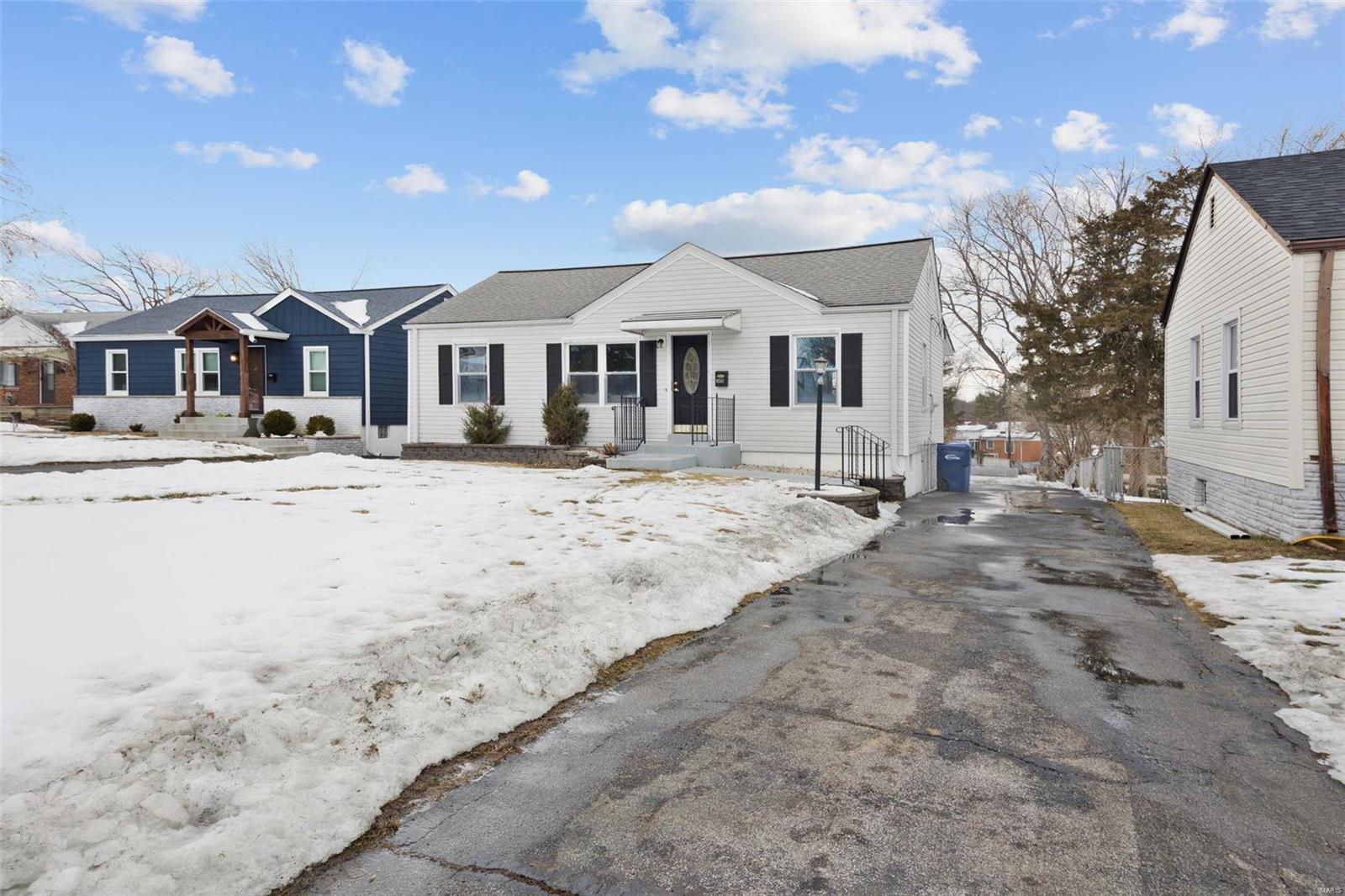 9241 Southview Lane Property Photo