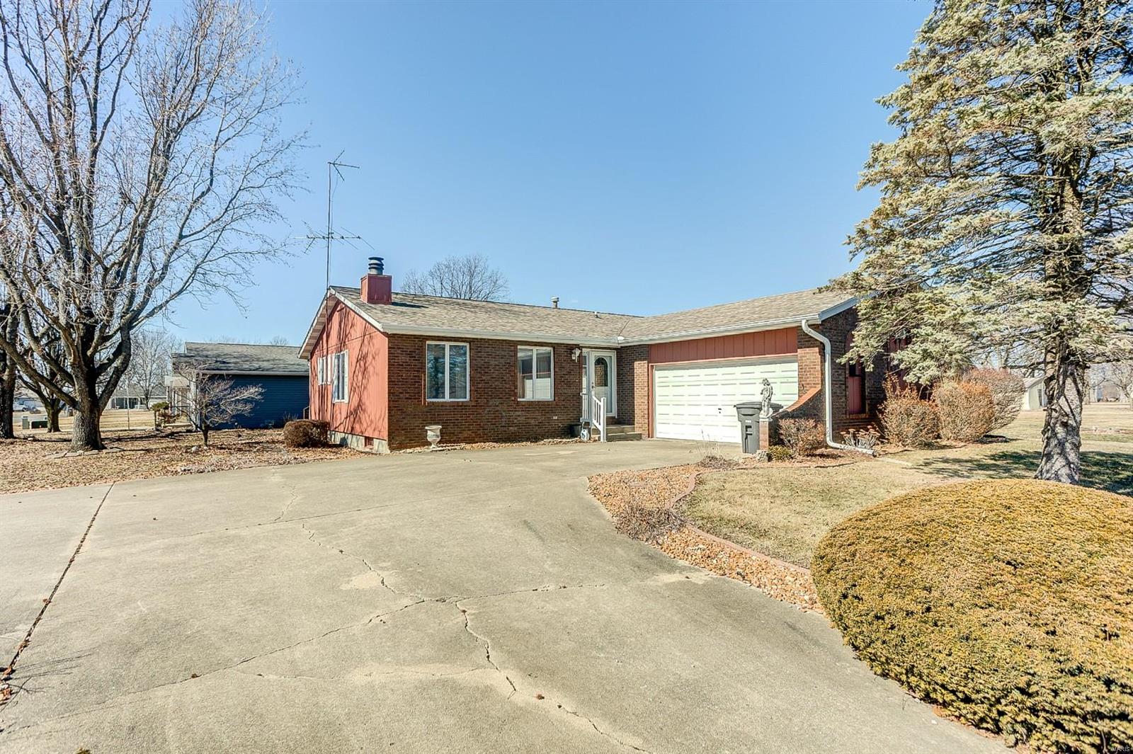927 Reservoir Road Property Photo