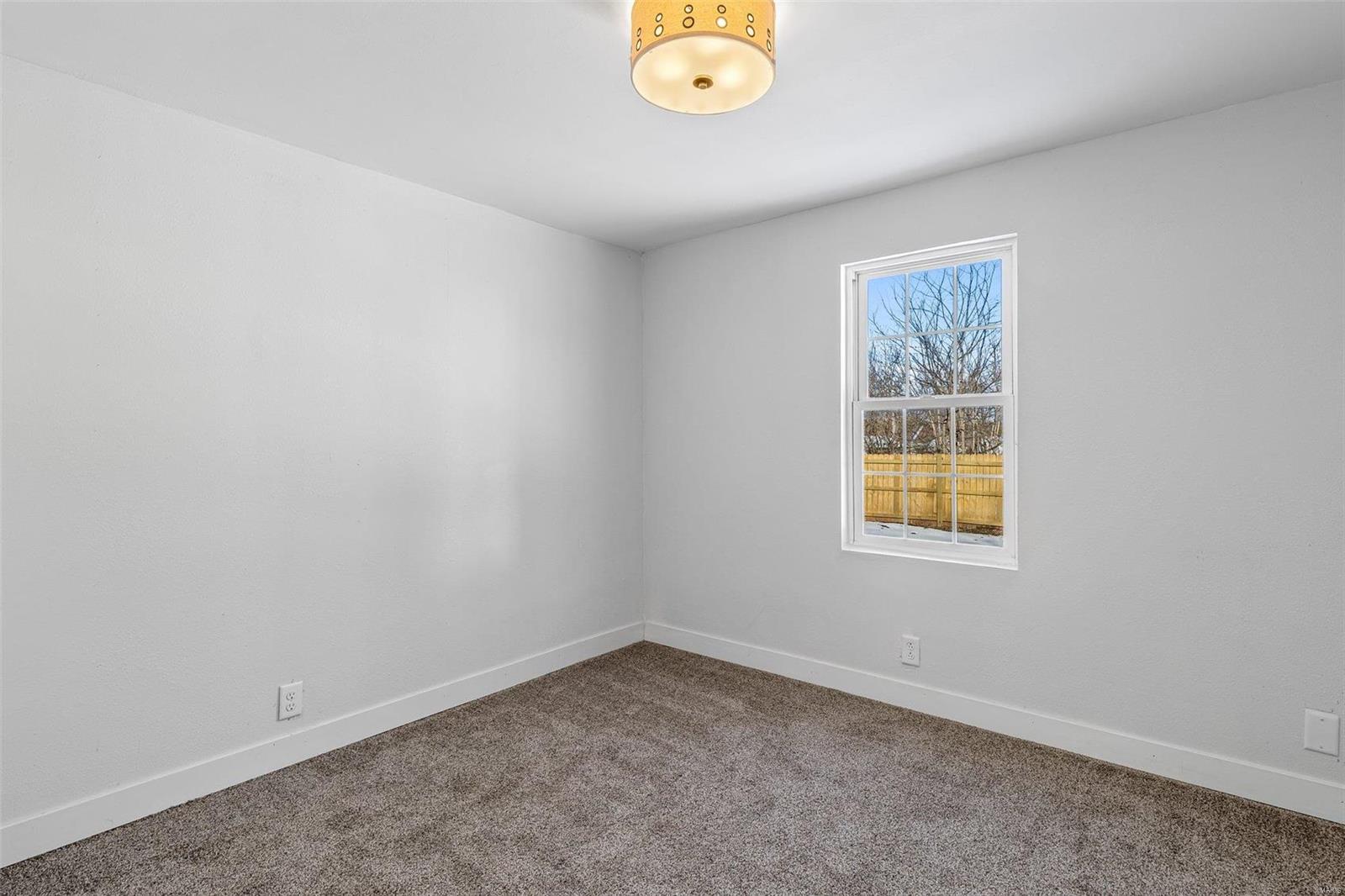 401 Forster Property Photo 13